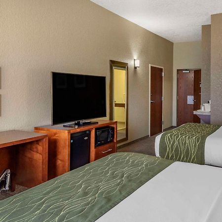 Comfort Inn & Suites Cheyenne Exterior photo